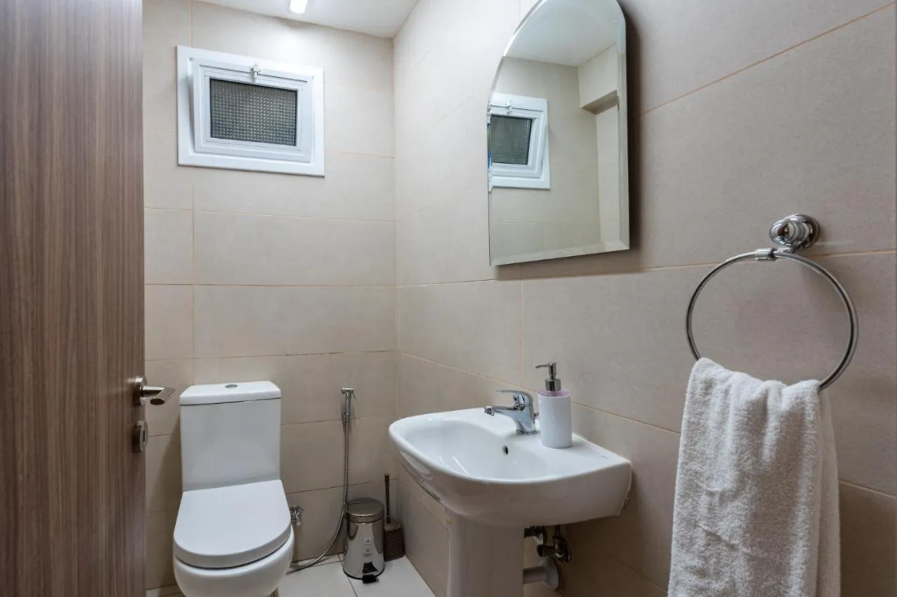 Celeste 3-Bedroom Apartment In ラルナカ