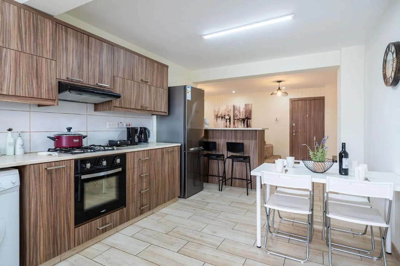 Celeste 3-Bedroom Apartment In Larnaca 0*,  Cypern